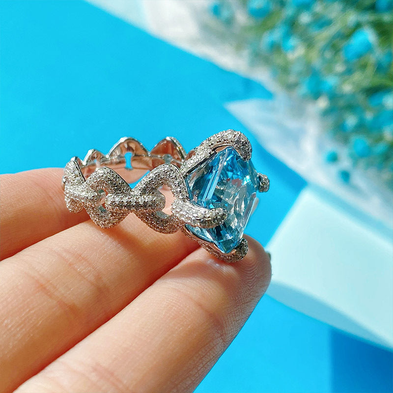 Luxurious Adjustable Blue Crystal Ring