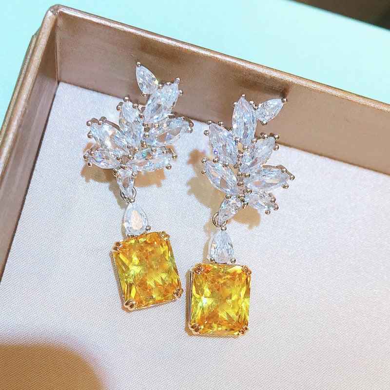 Designs & You Womens Yellow Contemporary Teardrop Earrings