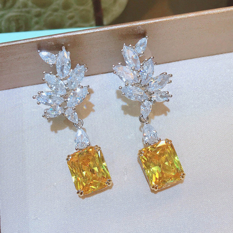 Designs & You Womens Yellow Contemporary Teardrop Earrings