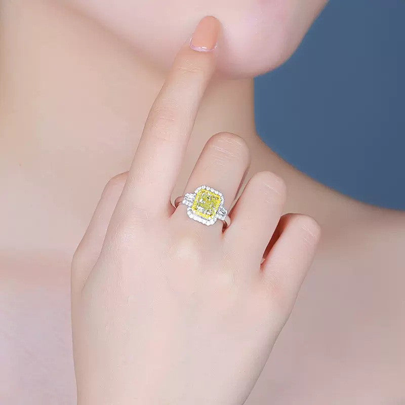 Silver Plated American Diamond Crushed Ice Cut Yellow Geometric Finger Ring